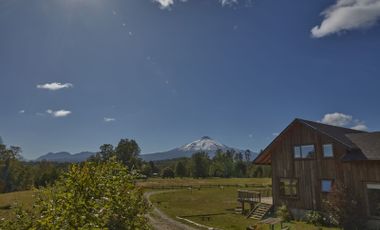 Casa con Impactante vista al Volcán Villarrica en Loteo Privado