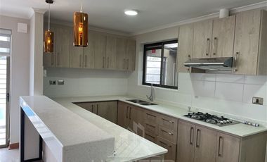 Casa en Venta en Hacienda la Esmeralda, Sector las Rastras