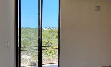 CASA EN VENTA A 150 METROS DEL MAR EN LA PLAYA DE SAN BENITO, YUCATAN