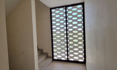 CASA EN VENTA A 150 METROS DEL MAR EN LA PLAYA DE SAN BENITO, YUCATAN