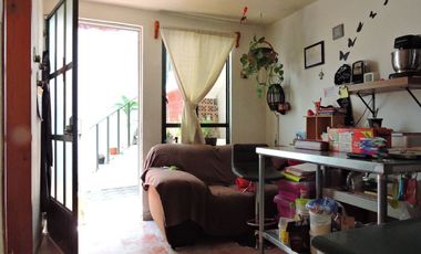 Casa en venta en Flor de María, en Av de las Flores, junto a Tlacopac