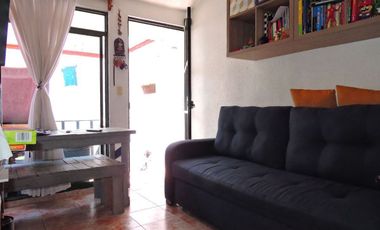 Casa en venta en Flor de María, en Av de las Flores, junto a Tlacopac