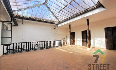 Casona en el Centro