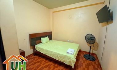 00587 - VENTA HOSPEDAJE  YARINACOCHA - ZONA COMERCIAL - AC 950 M2.