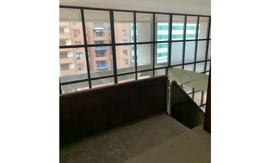 Vendo Oficina en el Centro 310m2 cub 5 Privados Caseros 261 3er piso