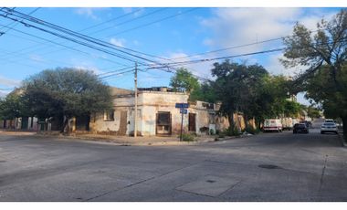Vendo Casa Esquina a Refaccionar o Demoler San Vicente ESCRITURA
