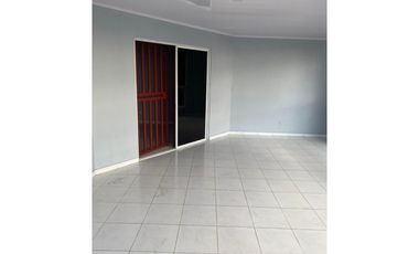 VENDO CASA CON ACCESO DIRECTO A LA PLAYA EN COLON, PORTOBELO