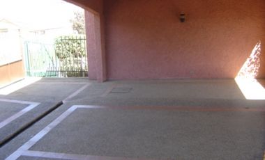 Casa Miraflores bajo 5 dormitorios Piscina