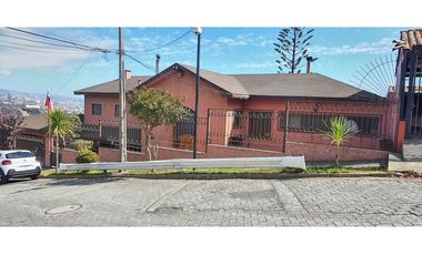 Casa Miraflores bajo 5 dormitorios Piscina