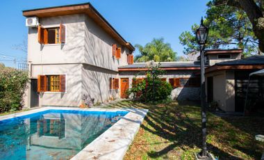 Casa de 3 dormitorios en venta en Villa Elisa