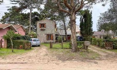 Casa en venta en Villa Gesell