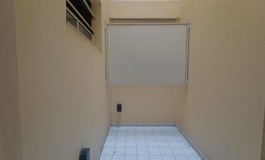 Tipo Casa 1 Ambiente en Planta Baja  Sin Expensas en Flores Av. Juan Bautista Alberdi y Carabobo