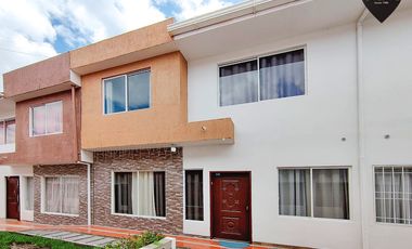 Casa de venta en Vergeles de Charasol – código:21102