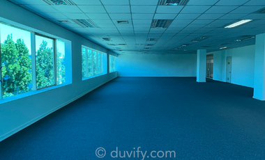 Oficina en Arriendo en Ciudad Empresarial / Av. del Valle