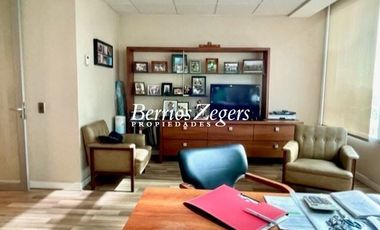 Oficina en Venta en Estoril con Av Kennedy