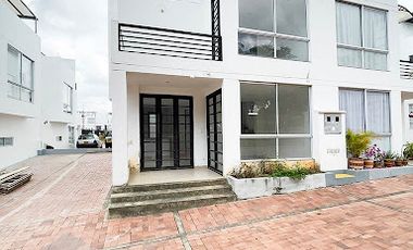 VENTA de CASAS en LA MESA