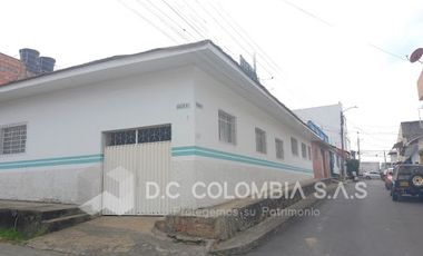 VENTA de CASAS en LA MESA
