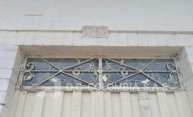 VENTA de CASAS en LA MESA