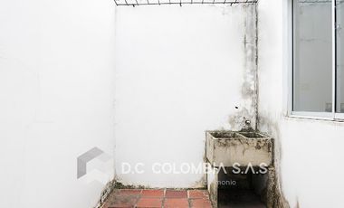 VENTA de CASAS en SAN CAYETANO