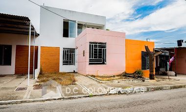 VENTA de CASAS en SAN CAYETANO
