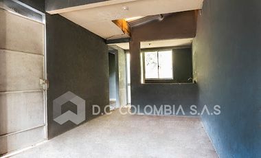 VENTA de CASAS en SAN CAYETANO