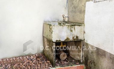 VENTA de CASAS en SAN CAYETANO