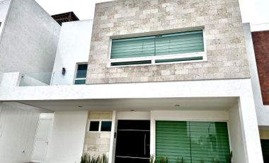 Renta Casas (4 Recamaras), Colinas de Juriquilla, Qro76 $5.9 mdp