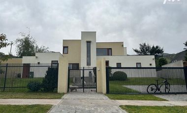 Casa mediterránea, Los Bosques, Chicureo
