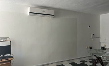 Bodega con cuartos fríos