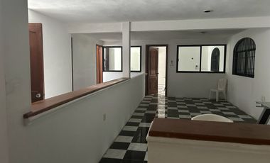 Bodega con cuartos fríos