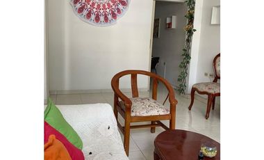 VENTA DE CASA DE DOS PISOS EN LA CASTELLANA DE MONTERA