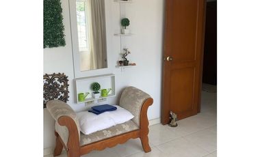 VENTA DE CASA DE DOS PISOS EN LA CASTELLANA DE MONTERA