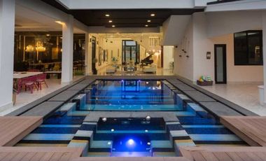 MANSION CON PISCINA EN COSTA DEL ESTE 5 RECAMARAS 1200M2