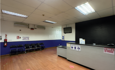 VENDO LOCAL COMERCIAL CON BODEGA PROPIA EN PLAZA CONQUISTADOR (5)