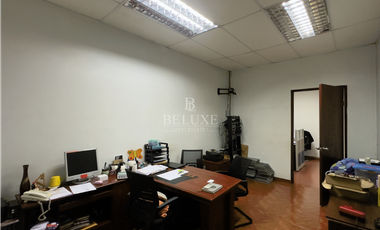 VENDO LOCAL COMERCIAL CON BODEGA PROPIA EN PLAZA CONQUISTADOR (5)