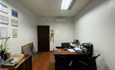 VENDO LOCAL COMERCIAL CON BODEGA PROPIA EN PLAZA CONQUISTADOR (5)