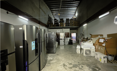 VENDO LOCAL COMERCIAL CON BODEGA PROPIA EN PLAZA CONQUISTADOR (5)