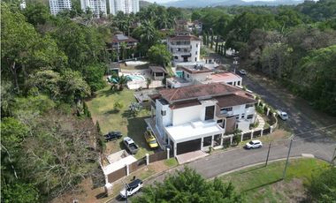 Mansion en Clayton