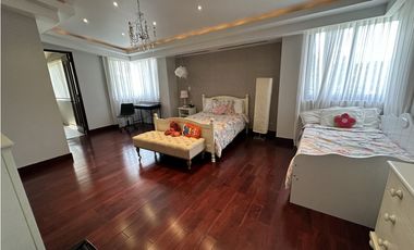 Mansion en Clayton
