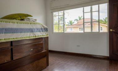 SE VENDE CASA COSTA DORARO -6532DM