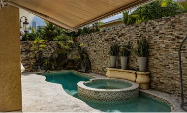 SE VENDE CASA COSTA DORARO -6532DM