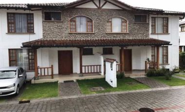 Casa de renta sector tumbaco