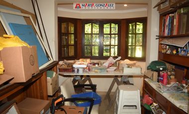 Casa  en Venta Villa Sarmiento / Moron (A120 3644)