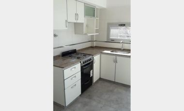Departamento en Venta Villa Sarmiento / Moron (A120 3645)