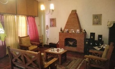 Casa  en Venta Ramos Mejia / La Matanza (B145 4416)