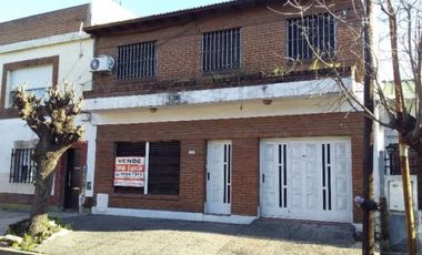 Casa  en Venta Ramos Mejia / La Matanza (B145 4416)