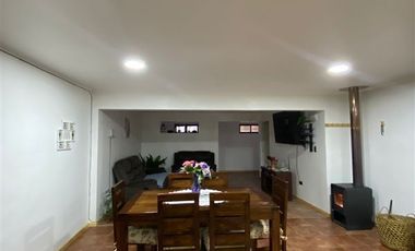 Casa en Venta en Los Niches, Curico.