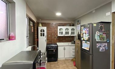 Casa en Venta en Los Niches, Curico.