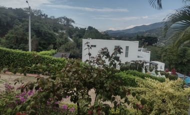 CASA CONDOMINIO en VENTA en La Mesa La Mesa