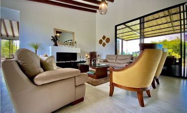 Venta Hermosa Casa Campestre como nueva Parcelacion La Ceja
